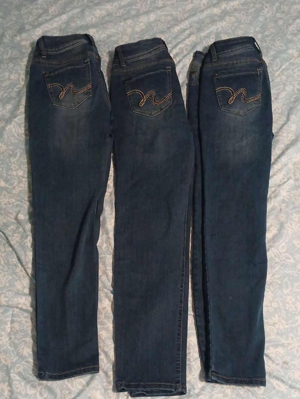 Wallflower Size 3 Short Skinny. Smoke Free And Pet Free. Gently Used.